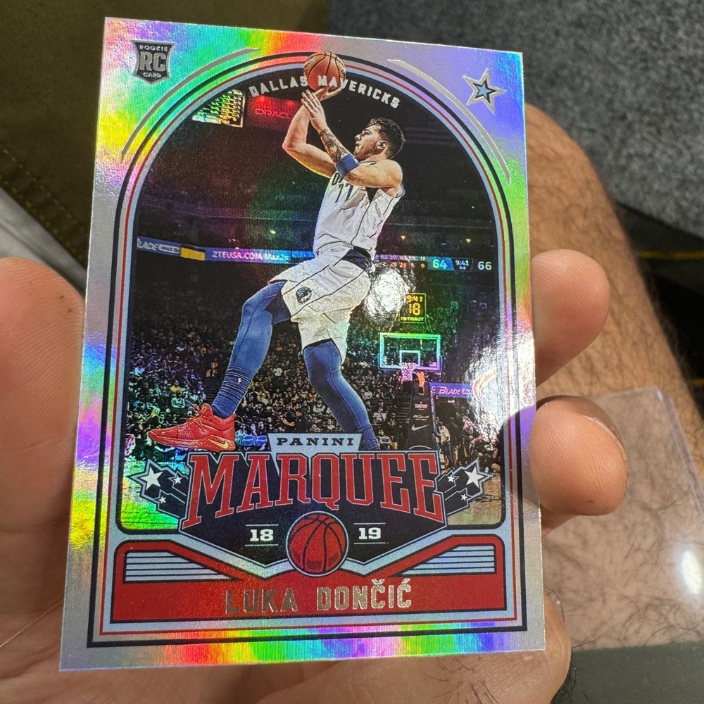 Panini,Trading Card,Mens,OS Luka Doncic 2018-19 Chronicles Marquee RC Silver